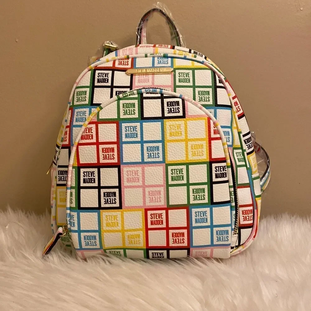 NWT Steve  Madden Bjordan White Floral Logo Backpack - w/ Matching Wristlet